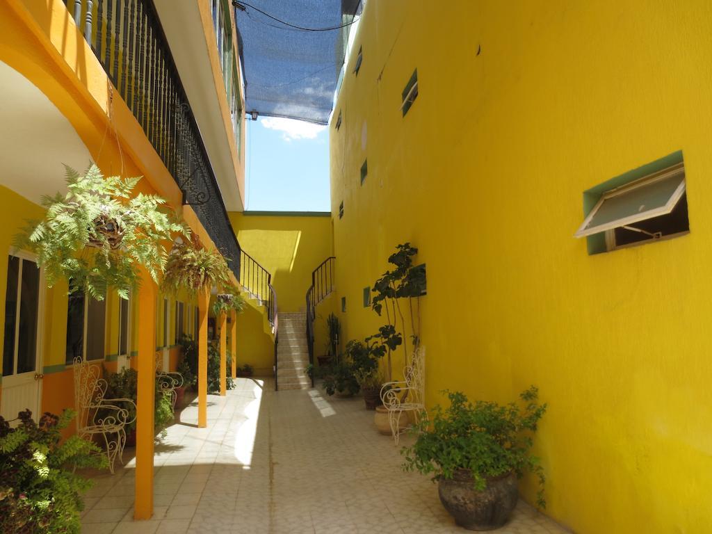 Hotel Maria Esther Матеуала Экстерьер фото